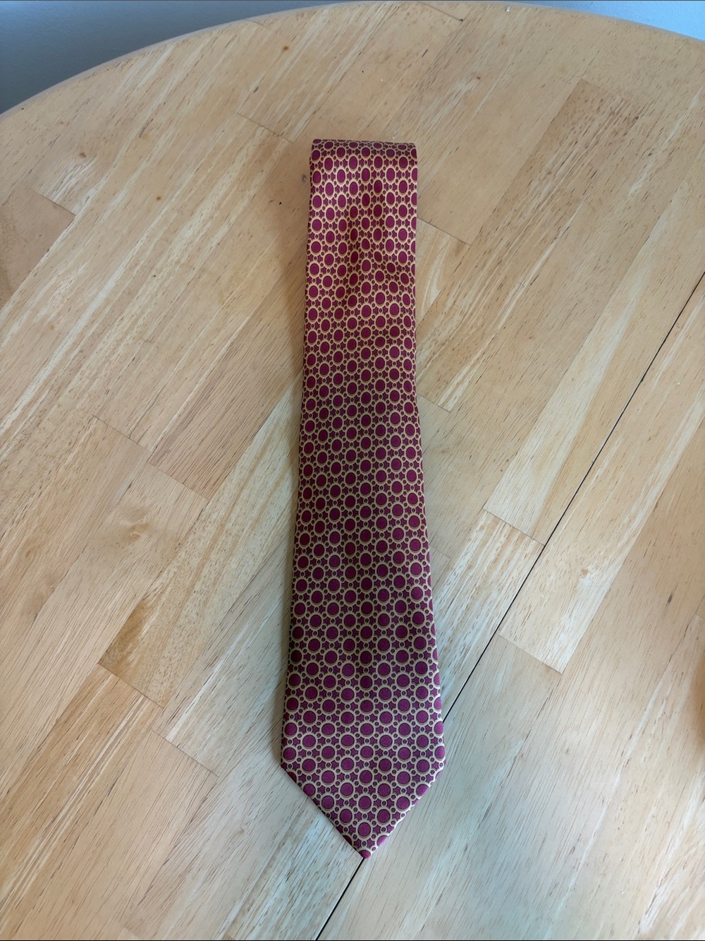 Hermes Men's Burgundy and Gold Patterned Tie